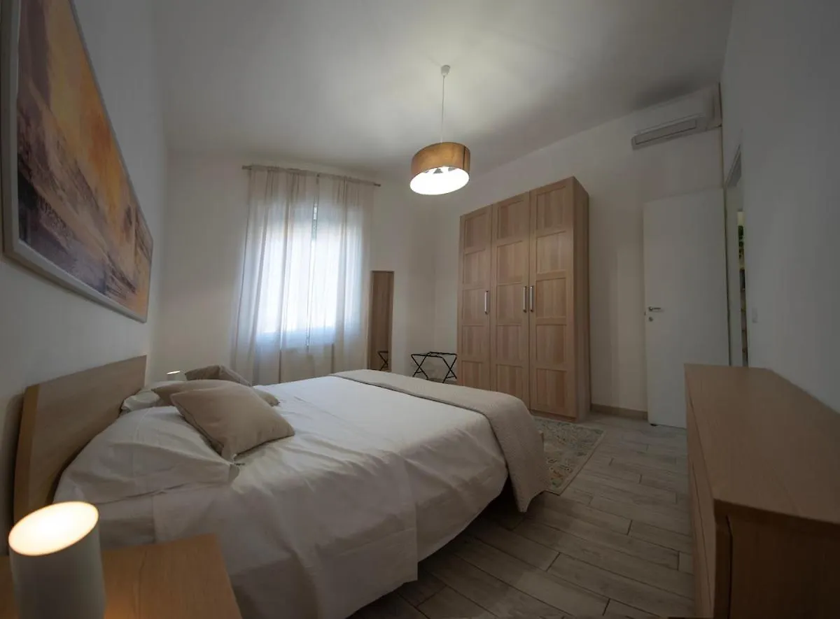 Al Civico 31 Apartment In The Center Of Cecina איטליה